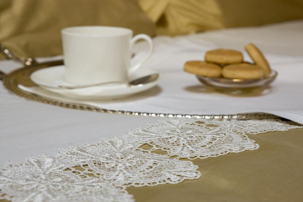 Bed & Breakfast Domus Frattina *