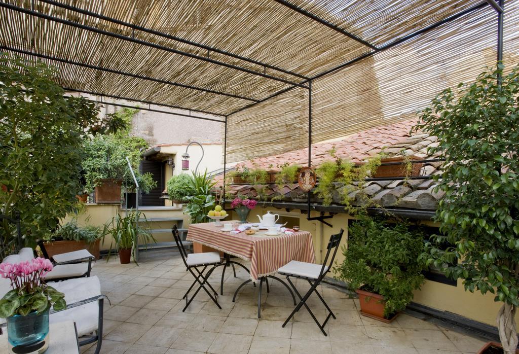 Domus Frattina Bed & Breakfast *