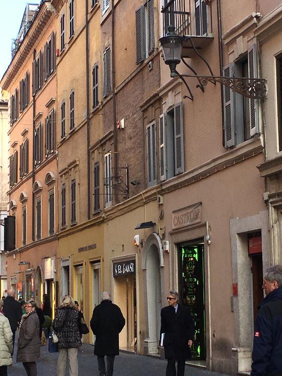 Domus Frattina Bed & Breakfast *