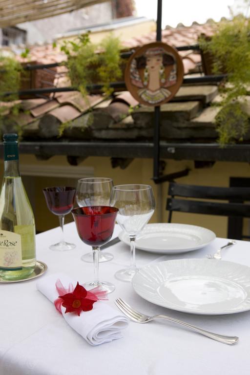 Bed & Breakfast Domus Frattina